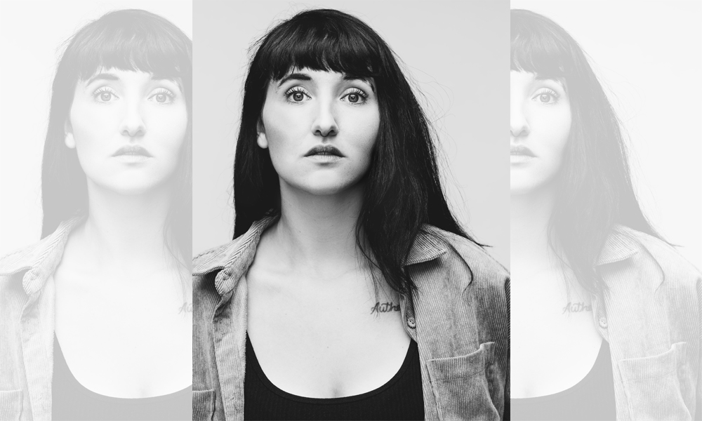 6 LGBTQ+ Performers At The 2025 Toronto International Buskerfest Festival - Julia Perron